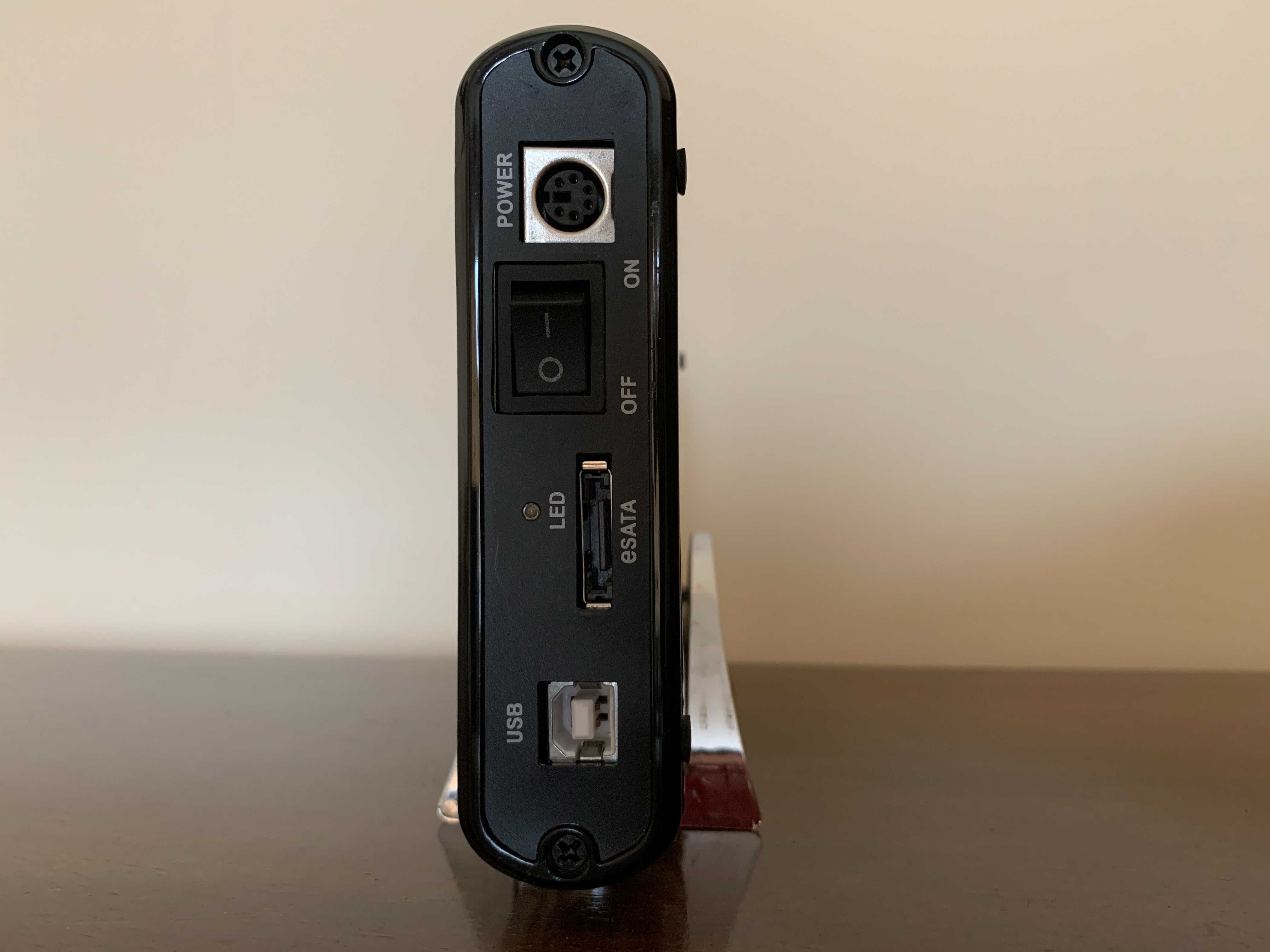 3.5” eSATA 80GB Seagate USB външен хард диск + авт захранване