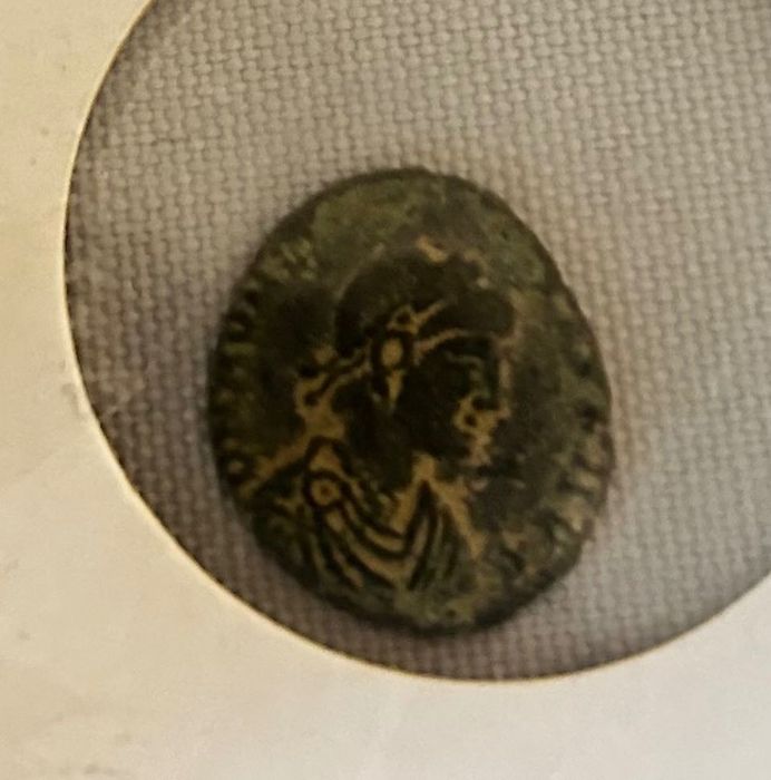 Monedă Romană nummus Constantin I 306–337 d.Hr.