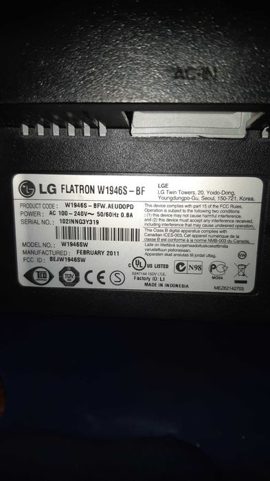 Vând monitor Lcd LG Flatron 18.5" wide