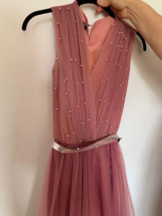 Vand rochita eleganta