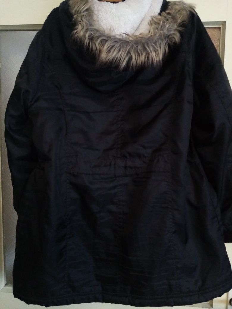 Parka dama imblanita