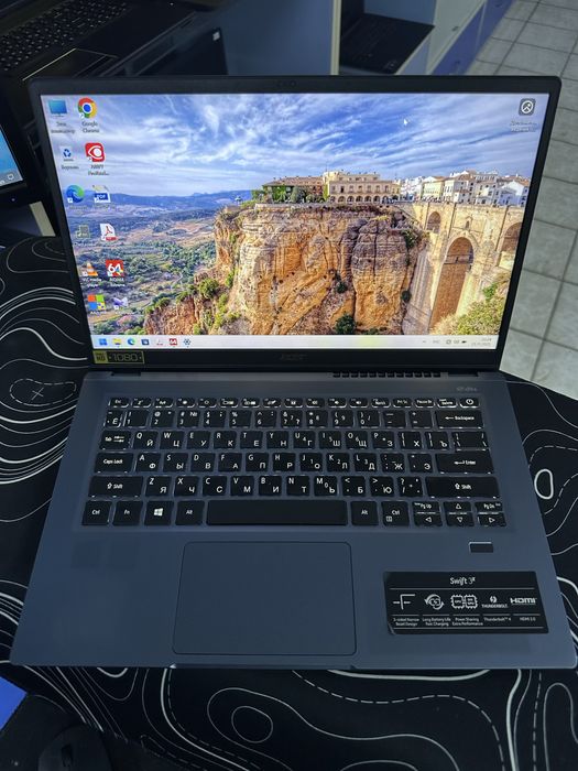 Acer Swift 3 Core i5-1135G7 ОЗУ-8ГБ ССД-512ГБ емкость 67% в отличном с