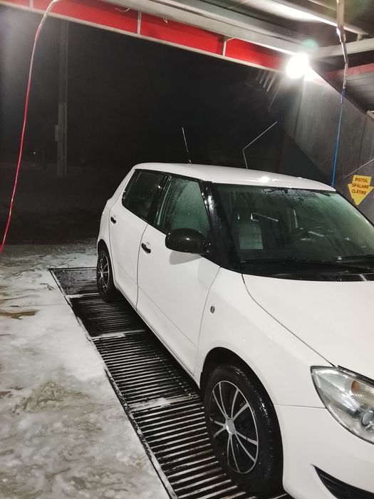 Vând Skoda Fabia 2010