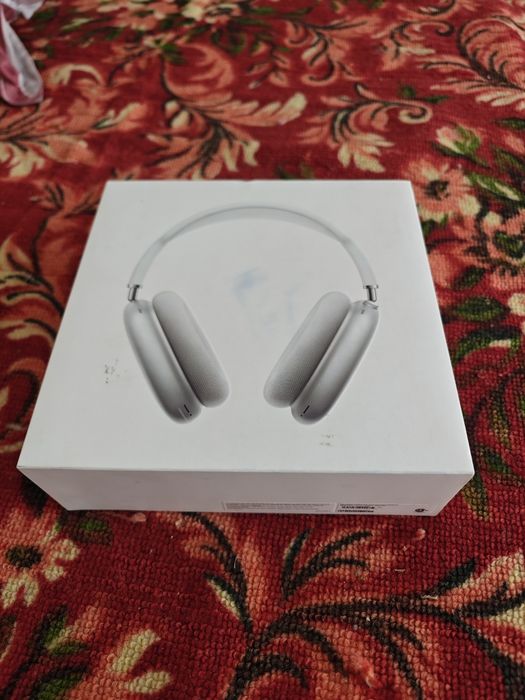Продам AirPods Max оригинал