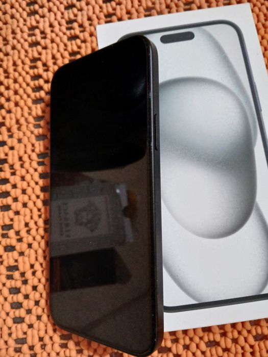 Vând Iphone 15 plus