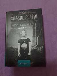 Carti seria Miss Peregrine