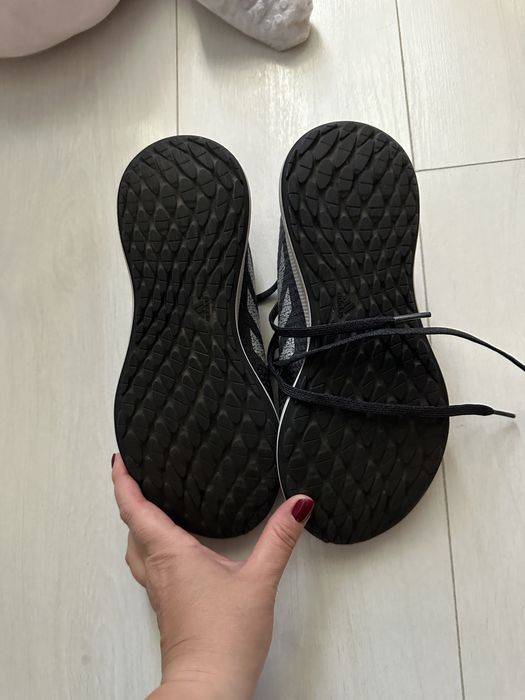 Adidas BounceSence + Street