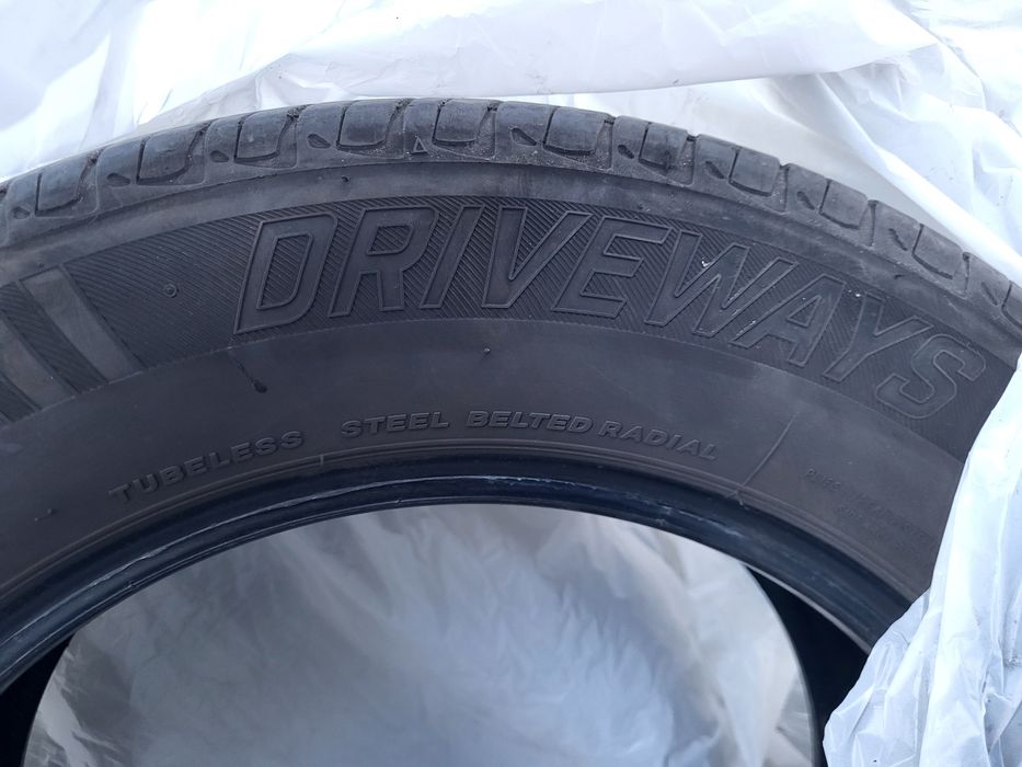 Vand ANVELOPE vara 215 60 R16