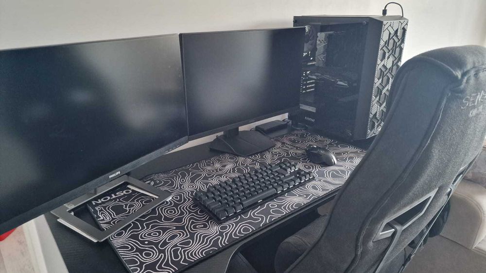 Setup complet de gaming/office- PC + 2 MONITOARE + PERIFERICE + ALTELE