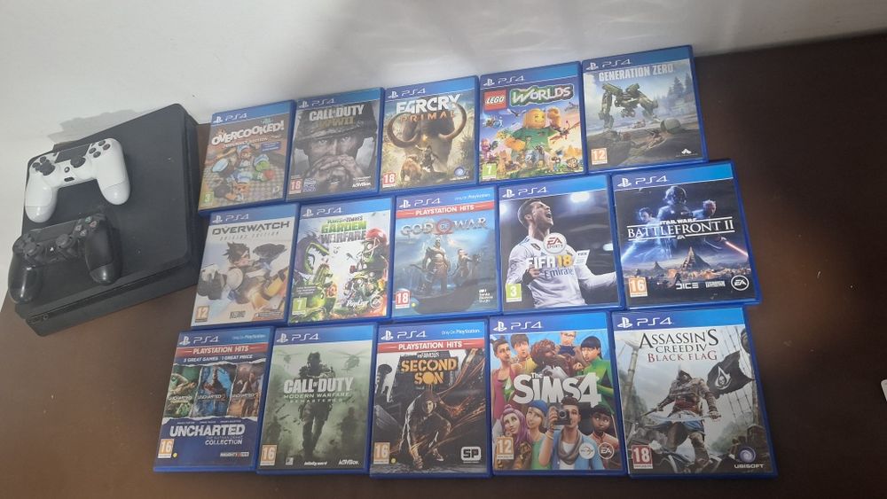 PS4 1TB + 2 controllere + 15 jocuri 875 lei