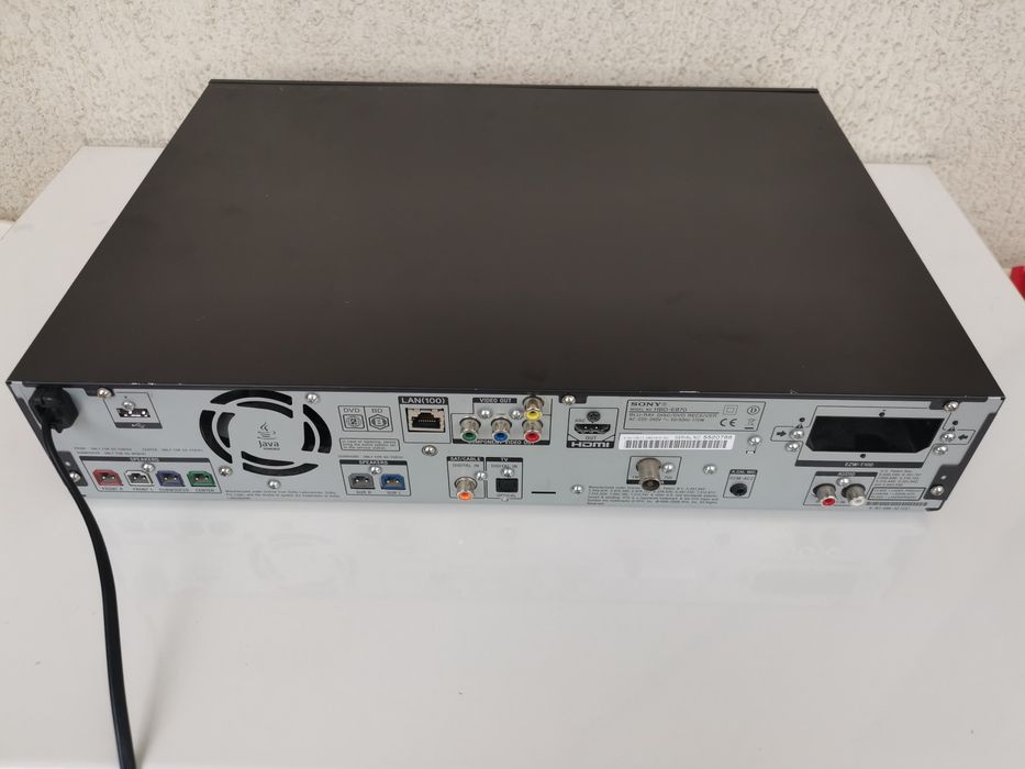 Плеър Sony HBD-E370 Blu-Ray Disc-за части.