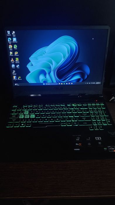 Laptop gaming FX505DU (32gb RAM, Ryzen 7, 120hz)