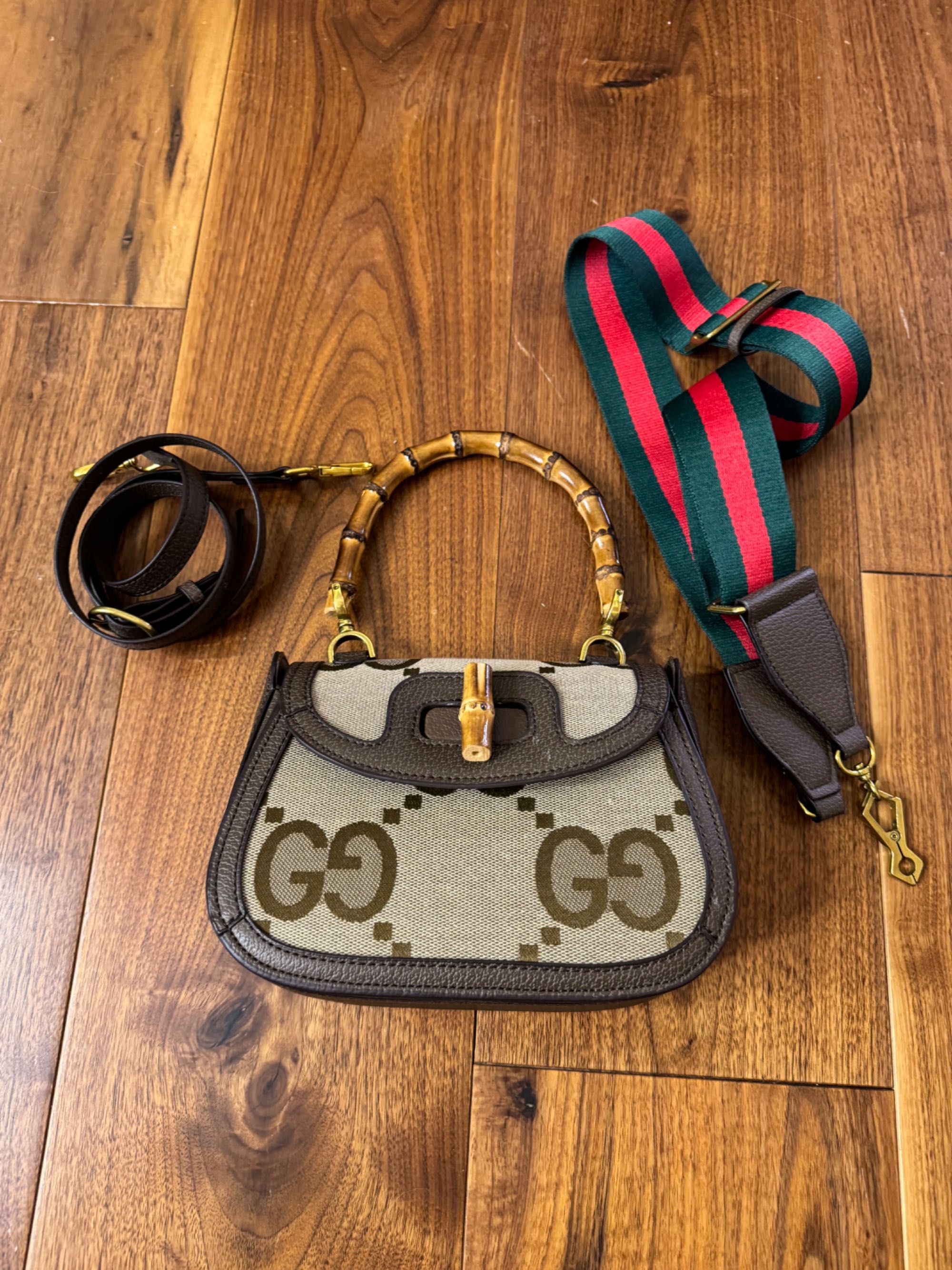 Чанта Gucci чисто нова идеална за подарък.