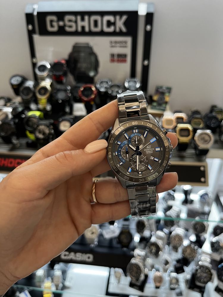 Мъжки часовник Casio Edifice EFV-550GY-8AVUEF