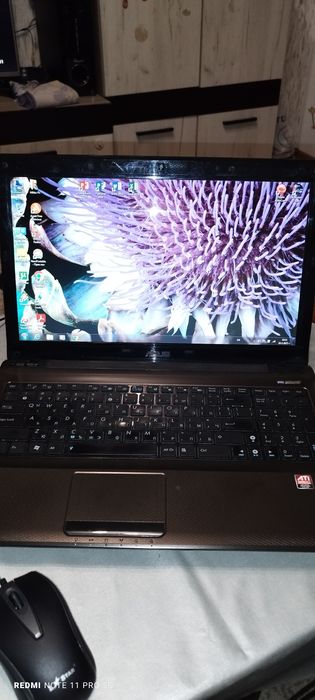 Лаптоп Asus x52d