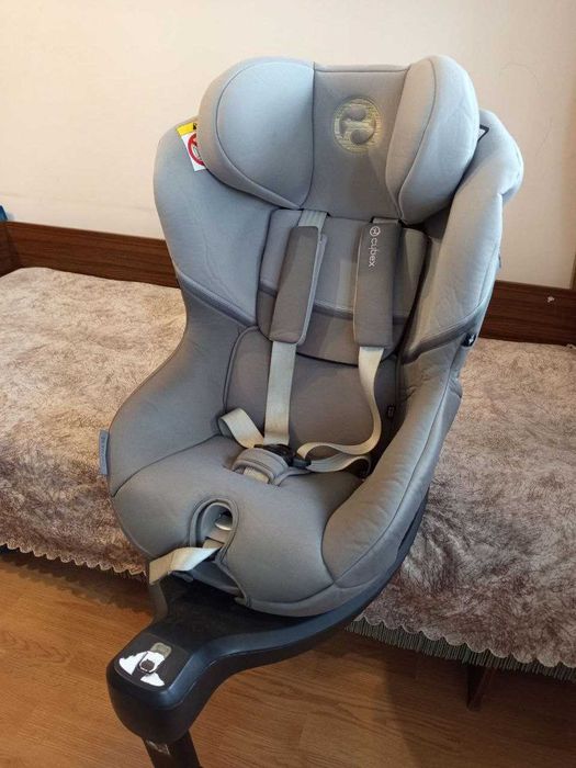Стол за кола Cybex Sirona S2 i-Size, плюс база, 61 - 105 см