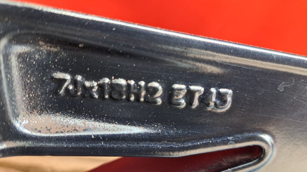 Оригинални джанти Фолксваген 18 цола 5 112  гуми 235 55 18