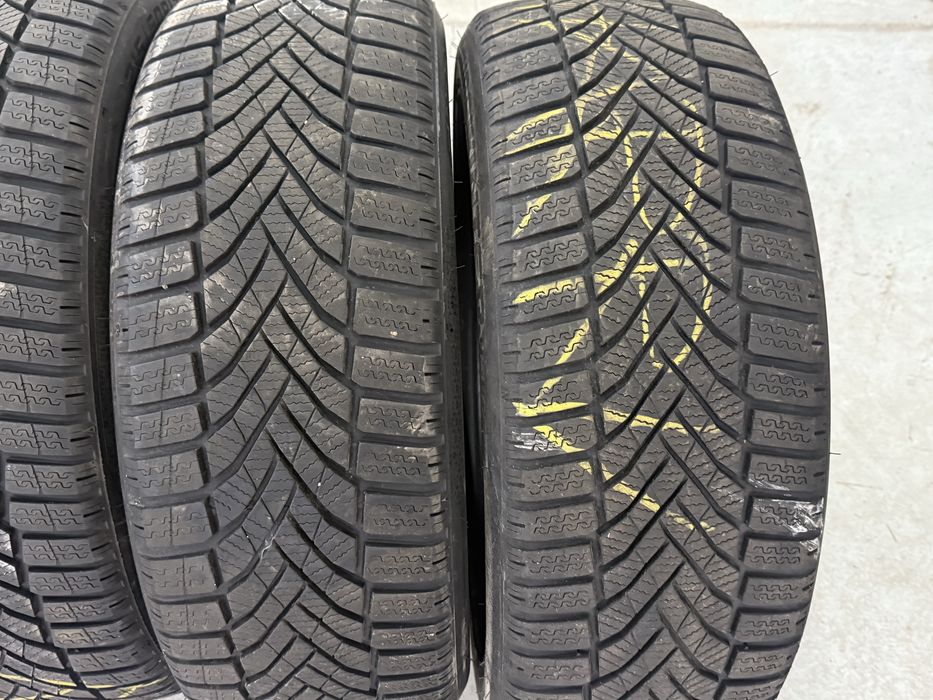 Зимни гуми 215/50/17 дот:23