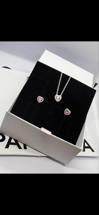 Пандора комплект обеци и колие Pandora