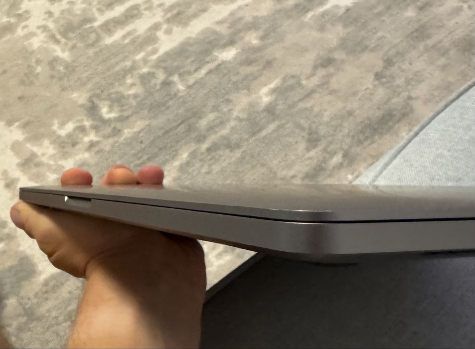 Apple Macbook Pro 16 inch 2019/ vanzare pending