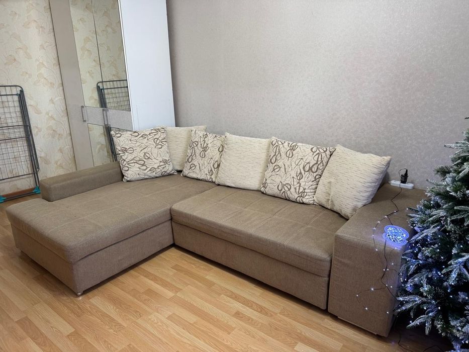 Продам угловой диван