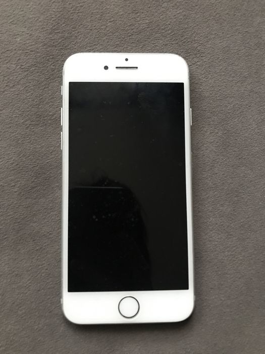 Айфон 7 серый б/у