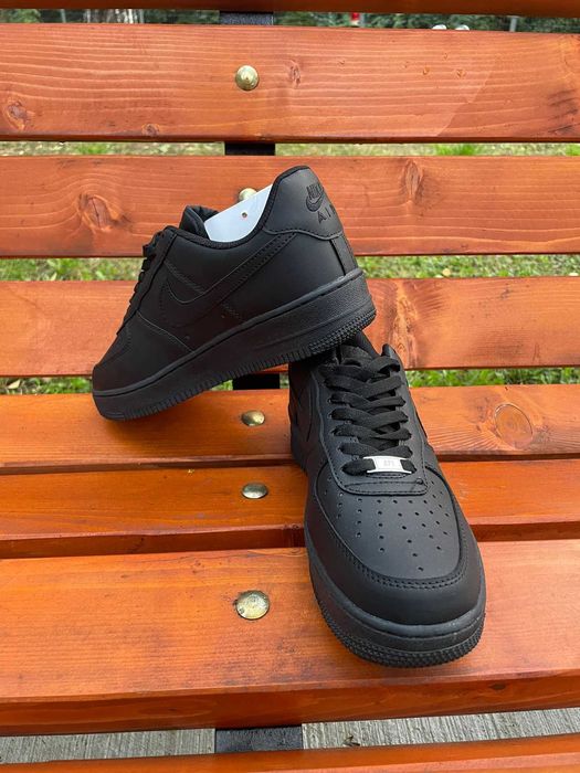 Air Force 1 Triple Black