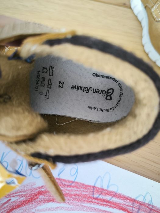 Нови детски есенно- зимни обувки, 22ри номер естествена кожа