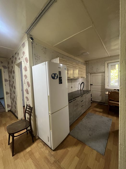 Сдам квартиру спутник 9 2/1/2 300& выход вы огород