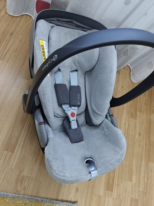 Scoica  Cybex  Cloud T Plus i-Size
