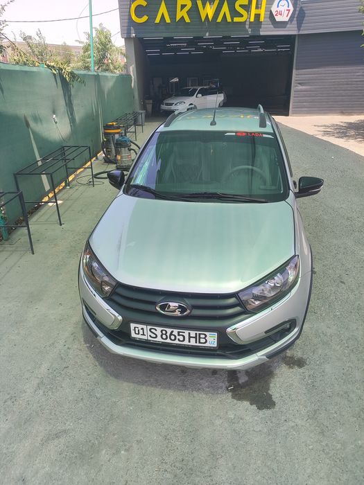 Продается лада гранта кросс полный фул,2020г пробег 58000, 1,6-106л.с