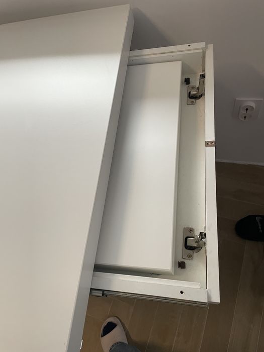 Masa alba de 4/6 persoane extensibila