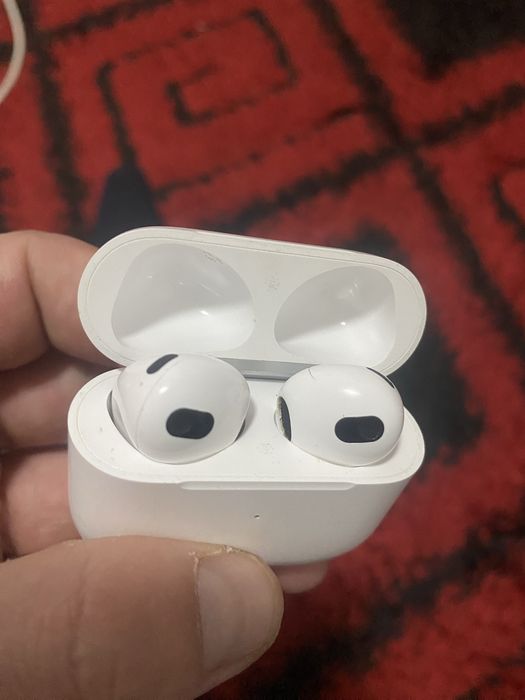 AirPods 3 продам в отличном состоянии