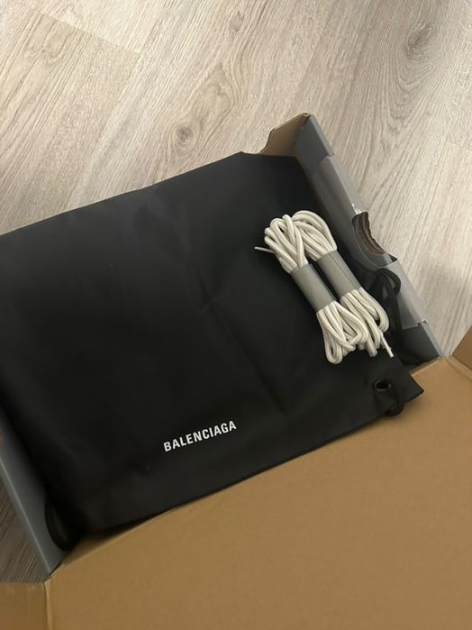 Balenciaga white 41 размер!