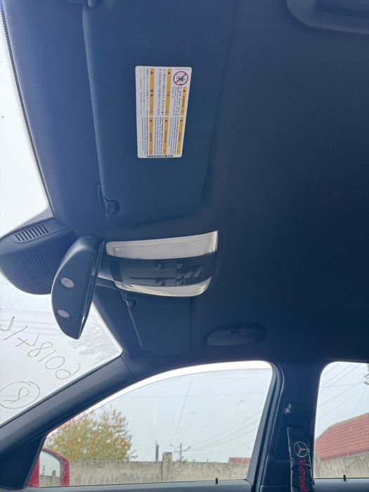 plafon negru mercedes c class w204