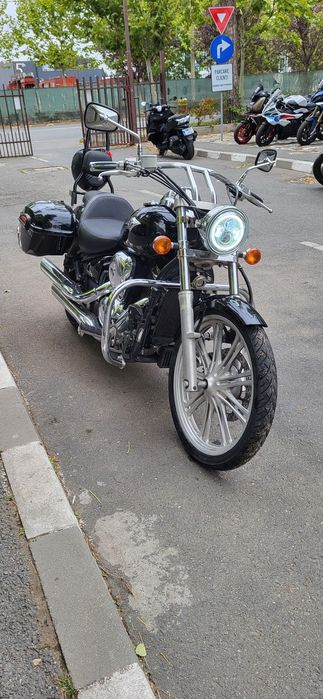 Kawasaki VN 900 Custom