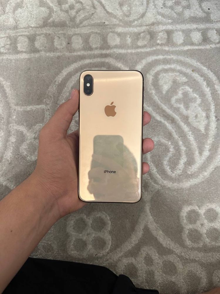 Iphone xs max  srochni!!! Gold