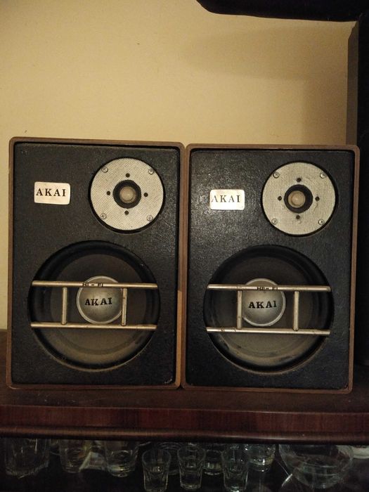 Vând turn HI-FI complet pentru cunoscatori