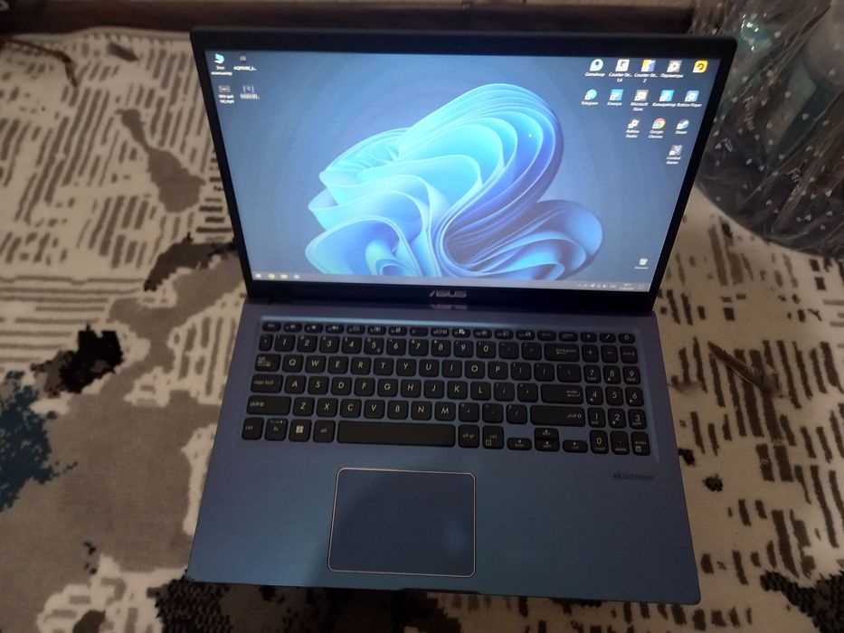 NOUTBUK IGRAVOY i3 11th arzon noutbuk Game Noutbuk