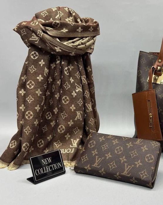 Set esarfa+portofel, diverse nuanțe, super calitate, saculet inclus