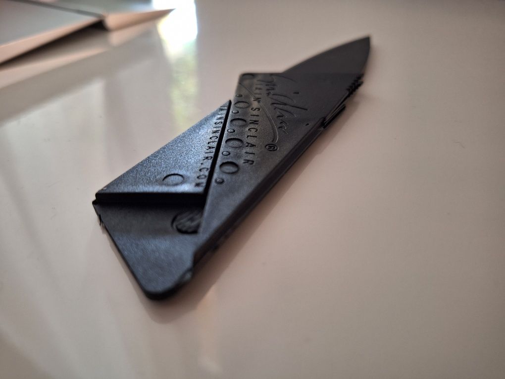 Cuțit Iain Sinclair cardsharp forma de card