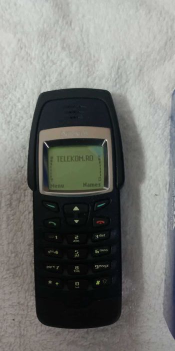 Vand Nokia 6250 fara urme de uzura-ca NOU