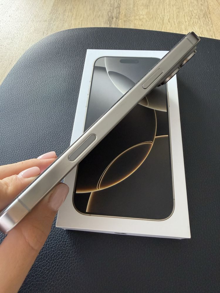 Iphone 16 Pro Max 512 GB  В ГАРАНЦИЯ !