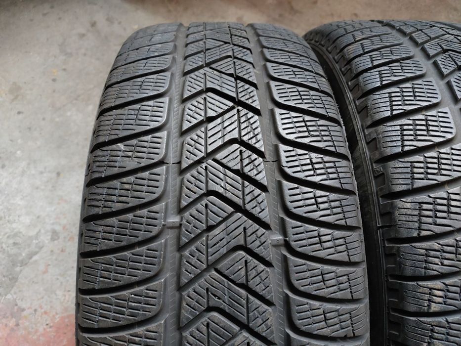 2 anvelope 235/55 R19 Pirelli