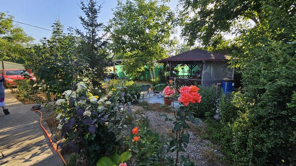 Vilă spațioasă de vânzare – 50 km de București, 15 km de Ploiești