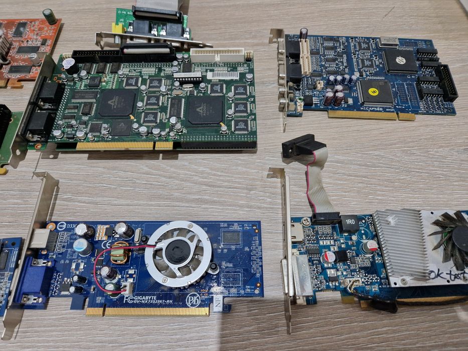 Defecte 7 Placi video 2 Tv tuner