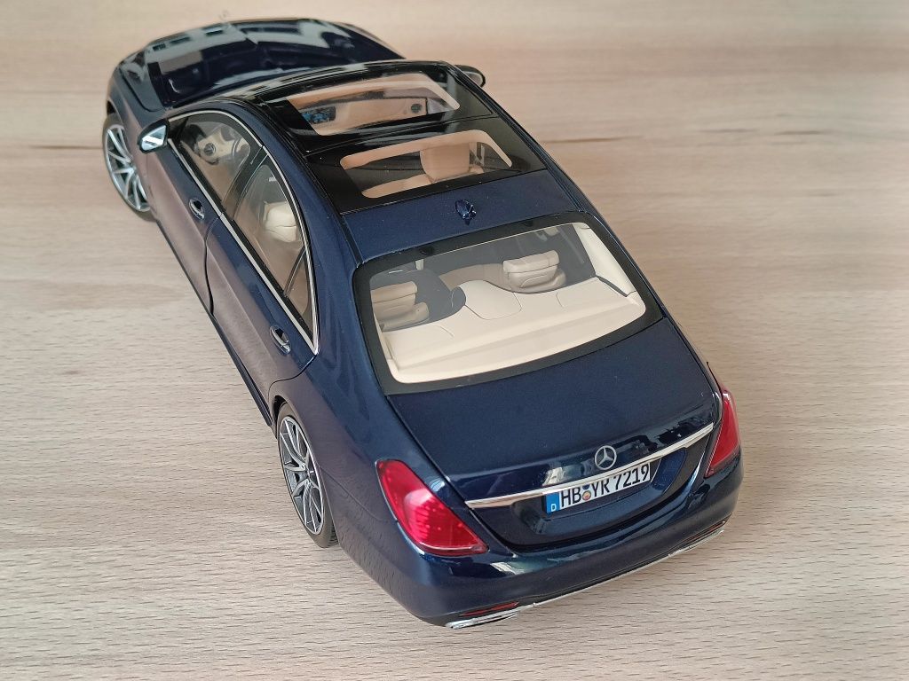 Mercedes W222 facelift dark blue, Norev 1:18