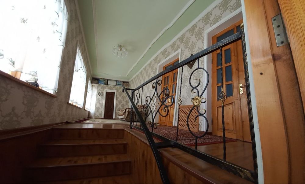 Nazarbek tekistilda uchastaka sotiladi srochno