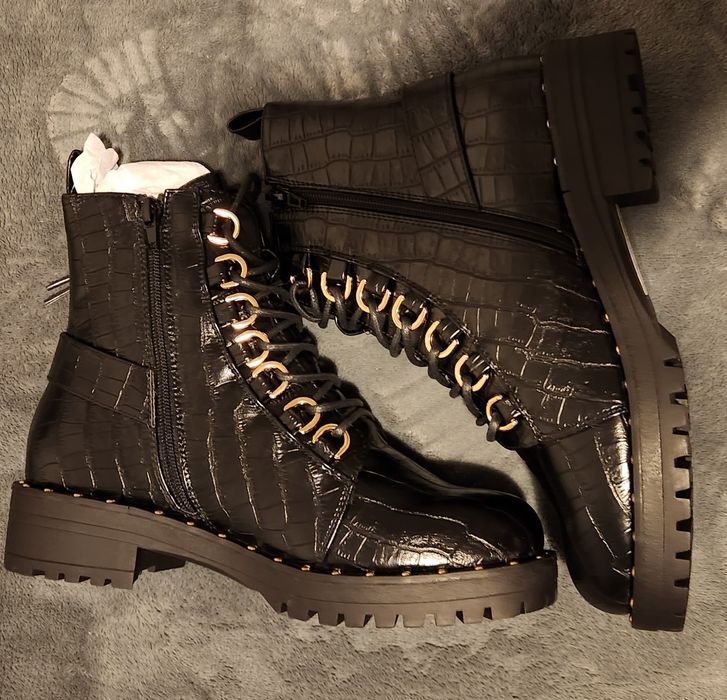 Чисто нови дамски зимни боти 39