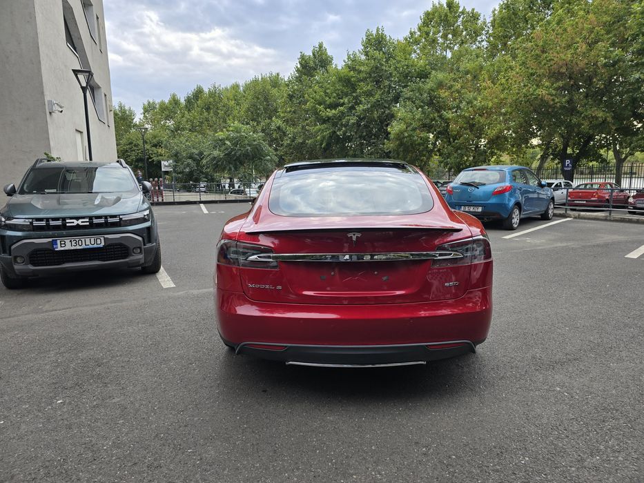 Tesla Model S 85 !!!